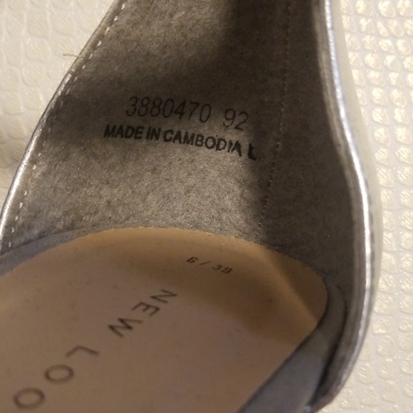 New Look  metallic sliver  wedes sandles - Picture 6 of 6